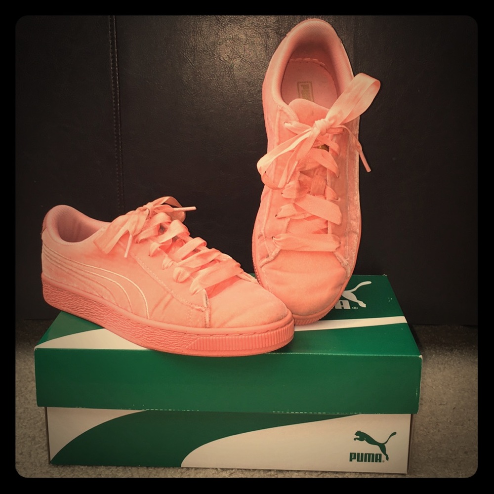 Women's Velour Puma